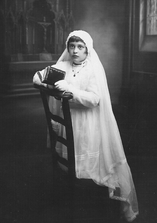 1944 - RELIZANE Communion solennelle  d'Henriette MAFFRE